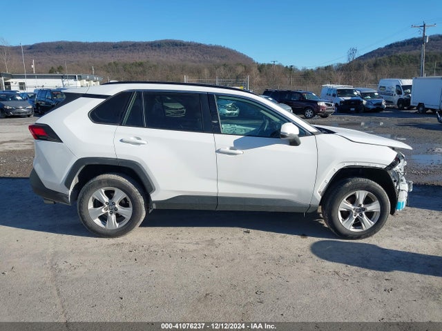 Toyota Rav4 Xle 2021 2T3P1RFV0MW202860 Image 14