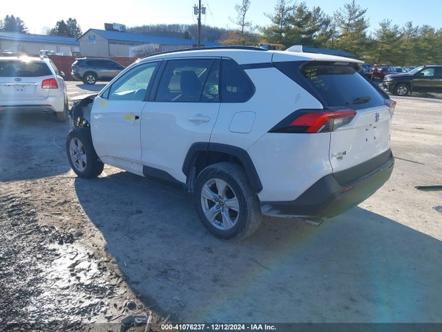Toyota Rav4 Xle 2021 2T3P1RFV0MW202860 Image 3