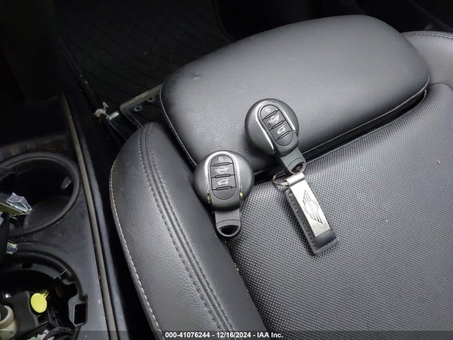 2019 MINI COUNTRYMAN WMZYT5C59K3G92777 Photo 10