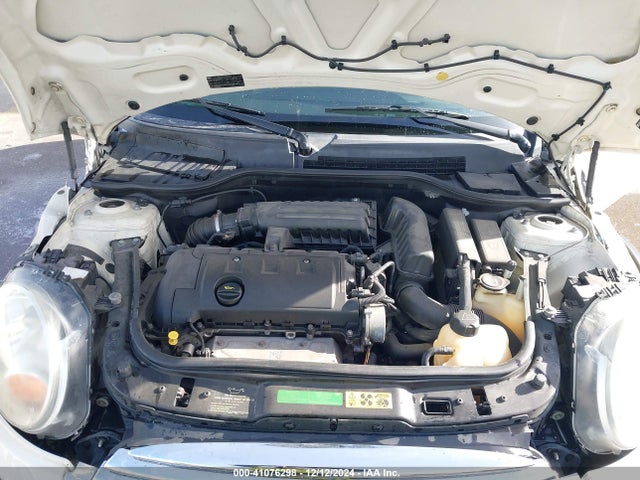 2009 MINI COOPER WMWMF33599TW74066 Photo 9