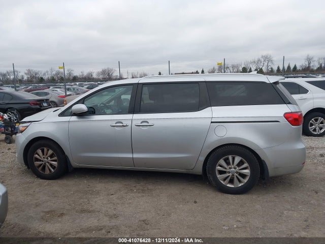KIA SEDONA LX 2016 KNDMB5C19G6212416 Image 14