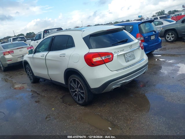WDCTG4EBXGJ197834 Mercedes-Benz GLA 250