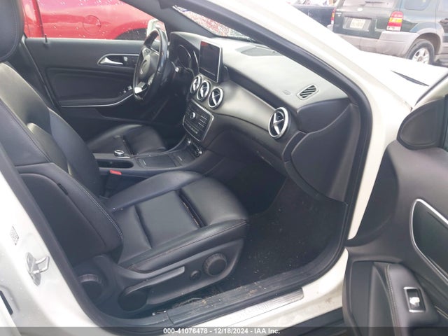 WDCTG4EBXGJ197834 Mercedes-Benz GLA 250