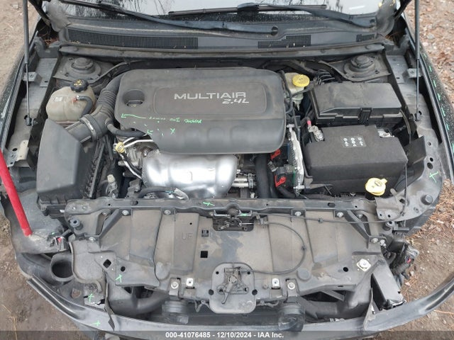 1C3CCCBB6FN585199 Chrysler 200 S