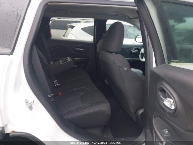 1C4PJLCB9MD106794 Jeep Cherokee Latitude Fwd