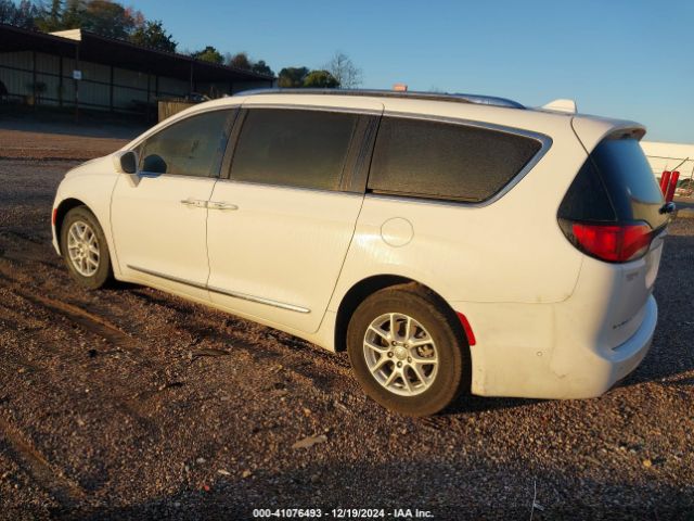 2020 CHRYSLER PACIFICA 2C4RC1BG8LR111548 Photo 2