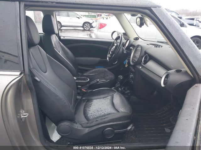 2011 MINI COOPER WMWSU3C5XBT251886 Photo 4