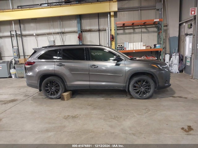 5TDJZRFH9KS566170 Toyota Highlander Se