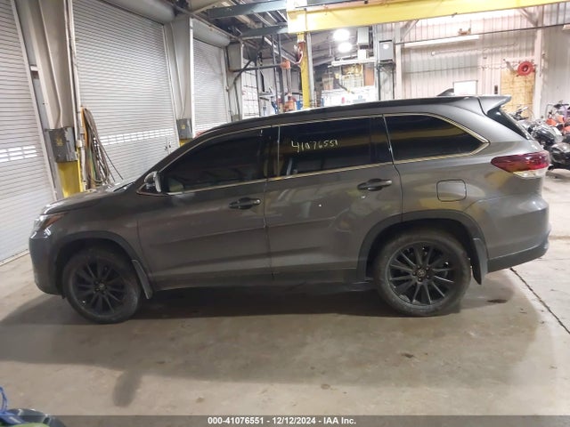 5TDJZRFH9KS566170 Toyota Highlander Se