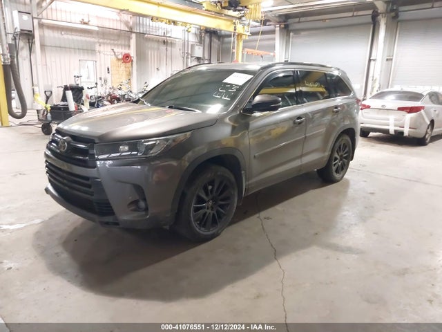 5TDJZRFH9KS566170 Toyota Highlander Se