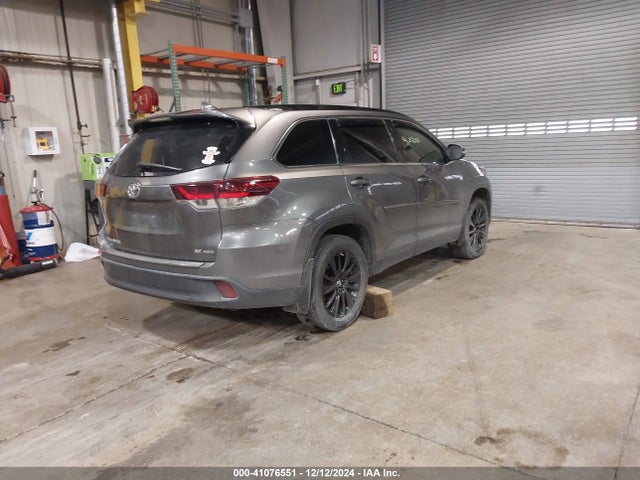 5TDJZRFH9KS566170 Toyota Highlander Se