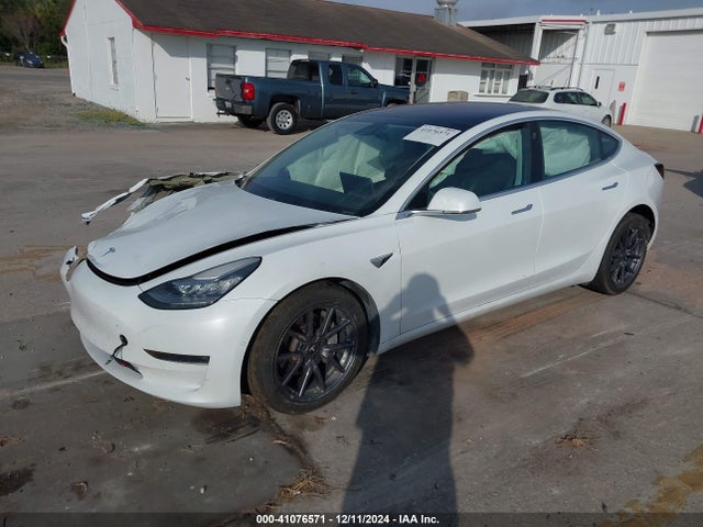 2018 TESLA MODEL 3 5YJ3E1EB0JF115523 Photo 1