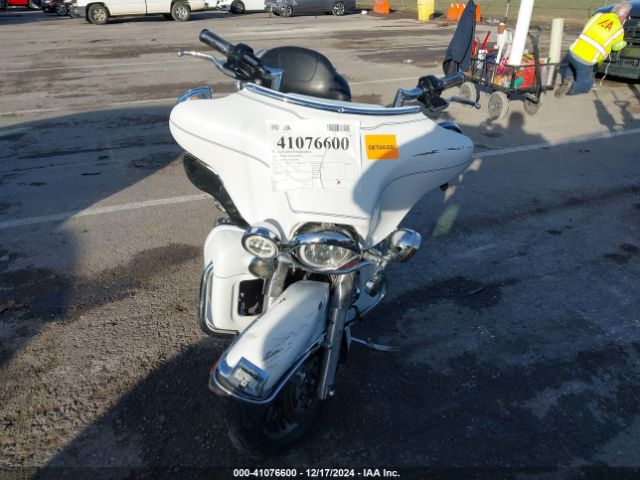 2012 HARLEY-DAVIDSON FLHTCU 1HD1FCM1XCB656804 Photo 4