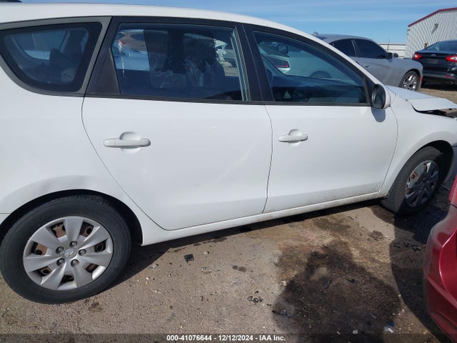 Продажа на аукционе авто 2012 Hyundai Elantra Touring Gls, vin: KMHDB8AE9CU130825, номер лота: 41076644