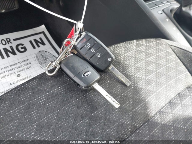 KIA RIO S 2019 3KPA24AB7KE201801 Image 11