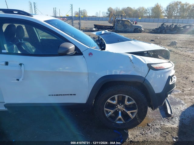 1C4PJMBS7EW210553 Jeep Cherokee Trailhawk