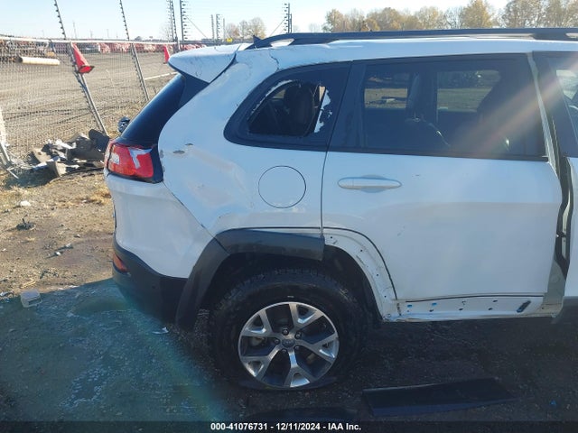 1C4PJMBS7EW210553 Jeep Cherokee Trailhawk