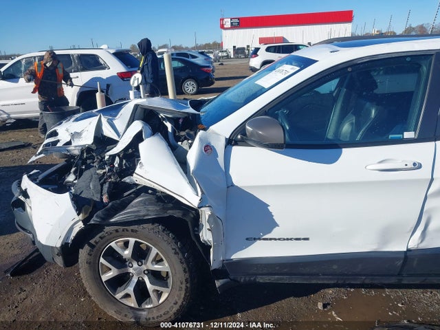 1C4PJMBS7EW210553 Jeep Cherokee Trailhawk