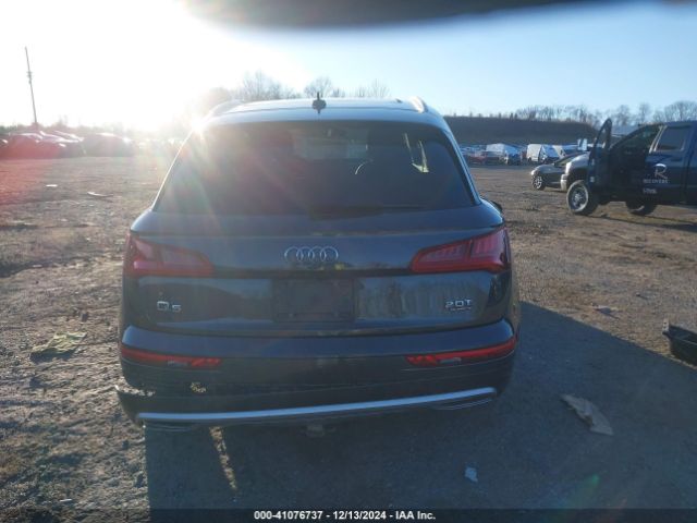 WA1BNAFY0J2172297 Audi Q5 2.0t Premium/2.0t Tech Premium
