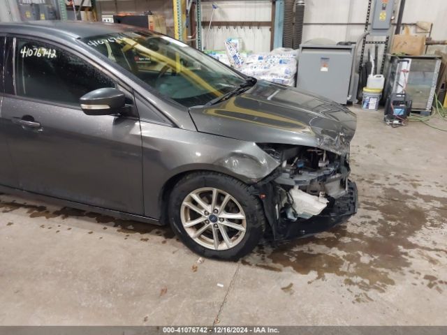 1FADP3F29HL276393 Ford FOCUS SE
