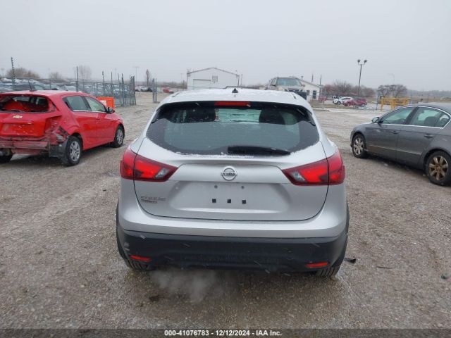 JN1BJ1CP3JW105279 Nissan Rogue Sport S