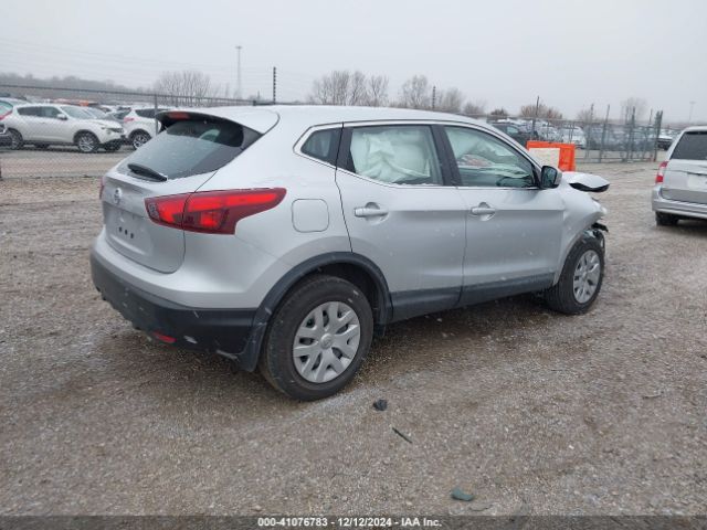 JN1BJ1CP3JW105279 Nissan Rogue Sport S
