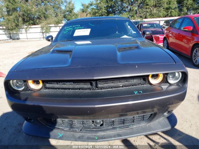 2C3CDZFJ7GH184725 Dodge Challenger R/t Scat Pack