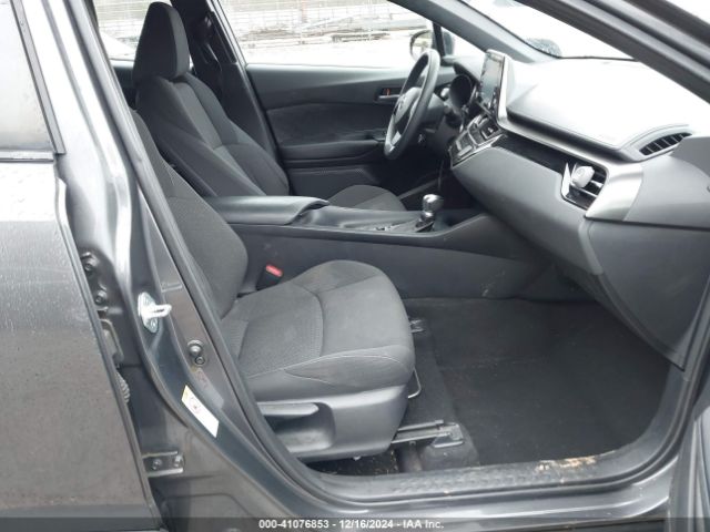 NMTKHMBXXKR068792 Toyota C-HR LE