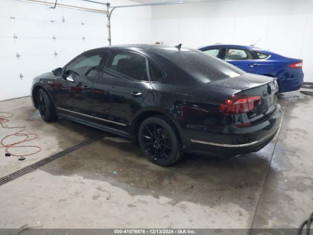 1VWDT7A30HC083897 Volkswagen Passat 1.8t R-line