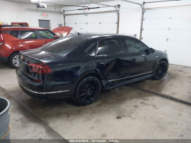1VWDT7A30HC083897 Volkswagen Passat 1.8t R-line