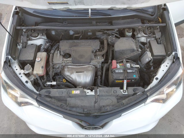 JTMRFREV4JJ739804 Toyota Rav4 Adventure/xle