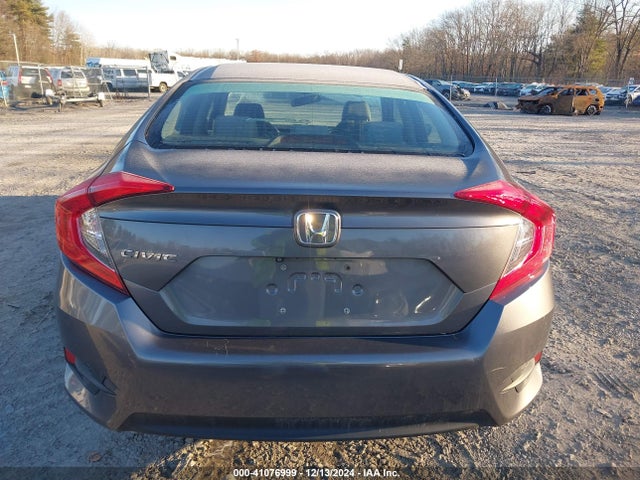 19XFC2F57JE204156 Honda Civic Lx