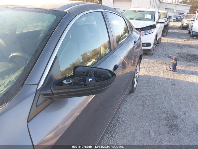 19XFC2F57JE204156 Honda Civic Lx
