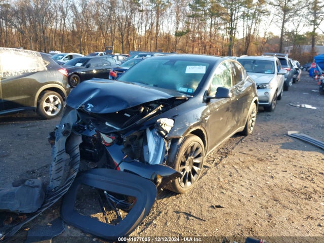 2021 TESLA MODEL Y 5YJYGDEE7MF077983 Photo 1