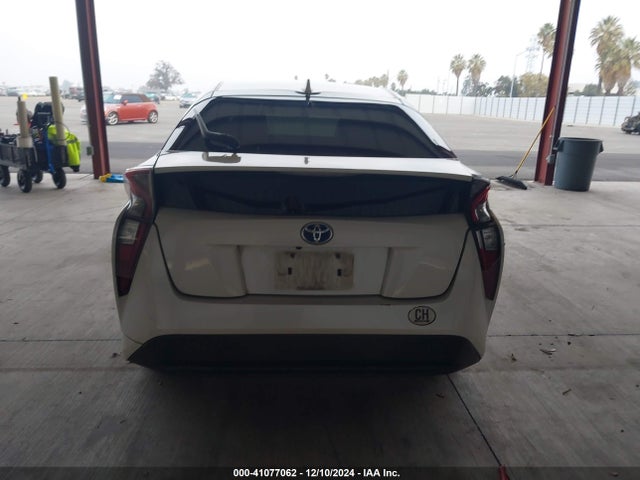 JTDKARFU0G3006345 Toyota Prius Three