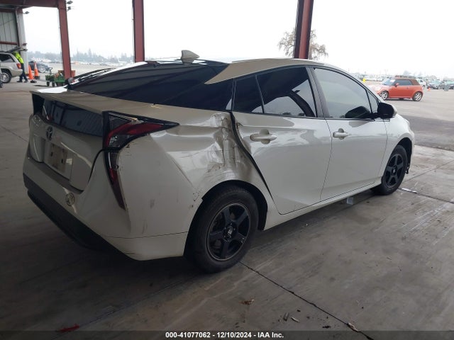 JTDKARFU0G3006345 Toyota Prius Three