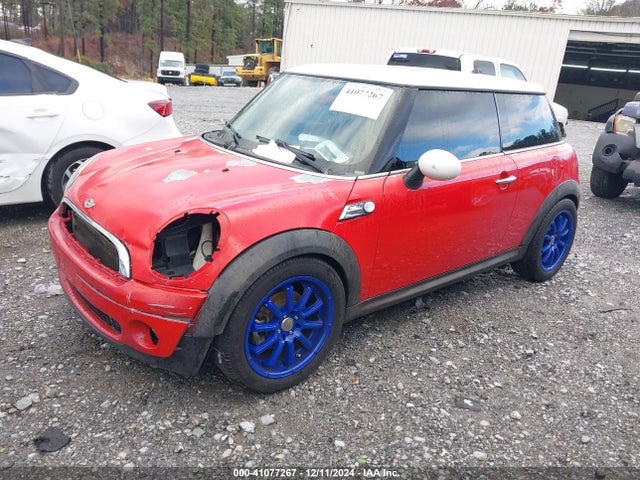 2010 MINI COOPER WMWMF3C54ATZ27153 Photo 1