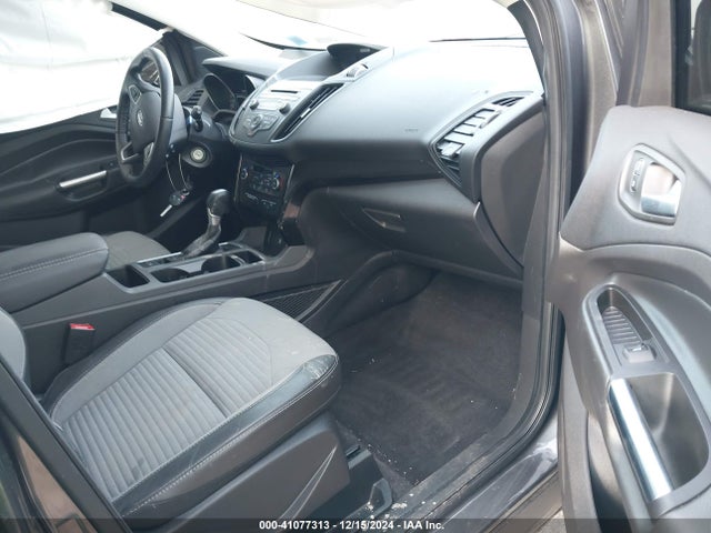 Ford ESCAPE SE 2017 1FMCU9GD6HUE89258 Image 5