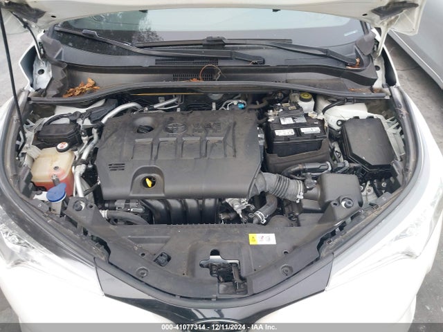 JTNKHMBX8J1011533 Toyota C-HR XLE