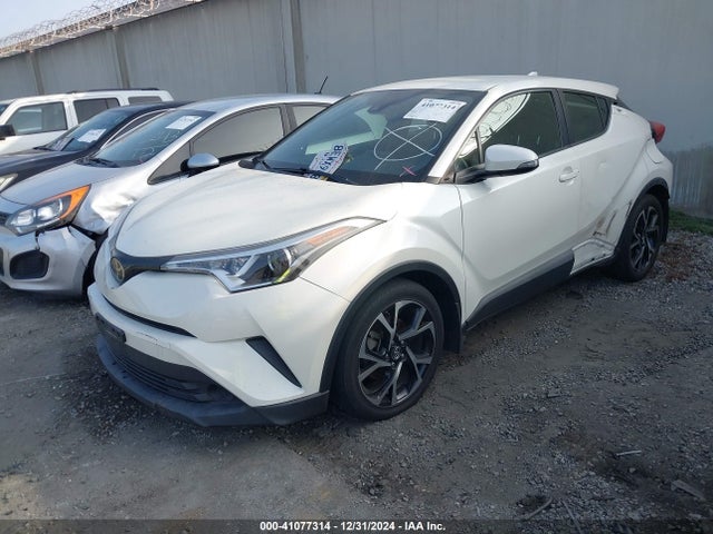 JTNKHMBX8J1011533 Toyota C-HR XLE