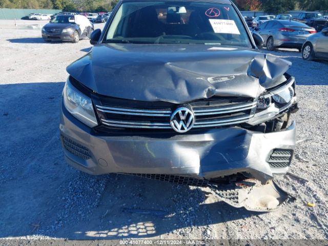 WVGAV7AX8FW543611 Volkswagen TIGUAN S