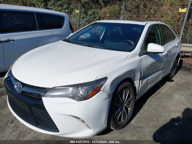 Toyota CAMRY SE 2017 4T1BF1FK8HU380940 Image 2