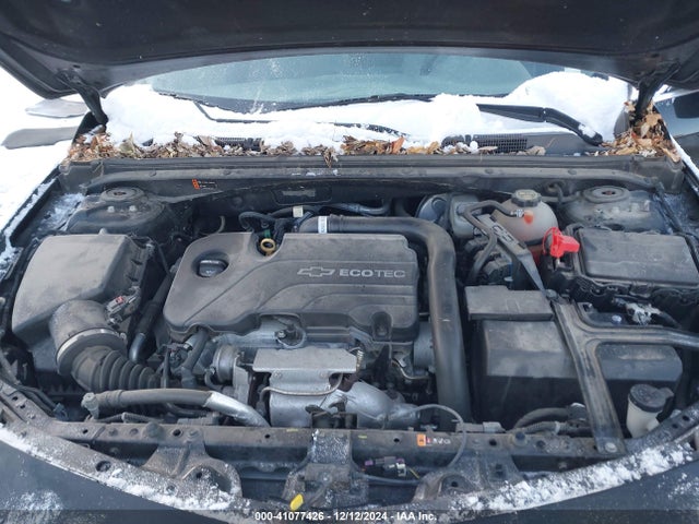 1G1ZD5ST0JF167143 Chevrolet MALIBU LT