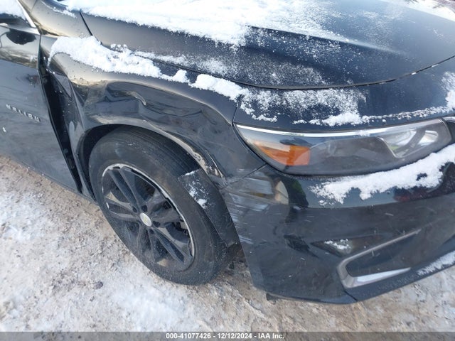 1G1ZD5ST0JF167143 Chevrolet MALIBU LT