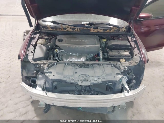 Chrysler 200 S 2015 1C3CCCBB3FN618420 Image 10
