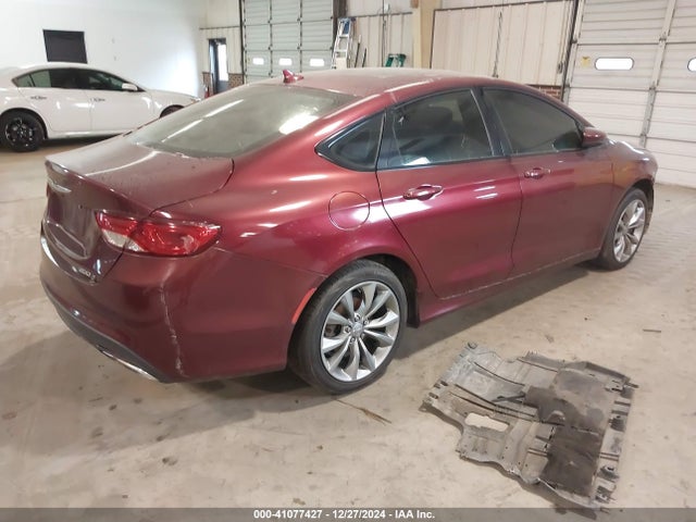 Chrysler 200 S 2015 1C3CCCBB3FN618420 Image 4