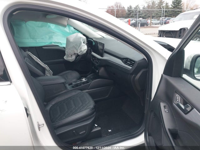 1FMCU9JA2RUA09782 Ford Escape Platinum