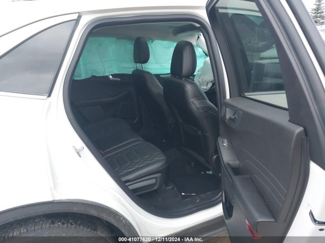 1FMCU9JA2RUA09782 Ford Escape Platinum