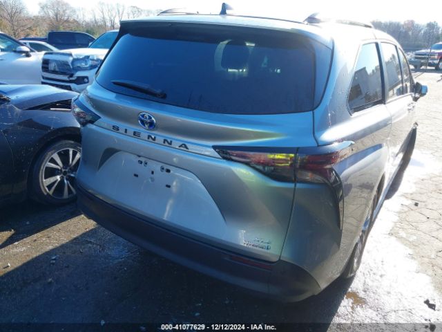 5TDYRKEC6RS204805 Toyota SIENNA XLE