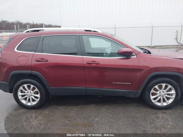 1C4PJLCB1KD439553 Jeep Cherokee Latitude